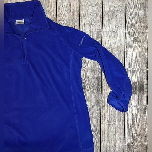 Lightweight Columbia Pullover - Picture 4 of 4